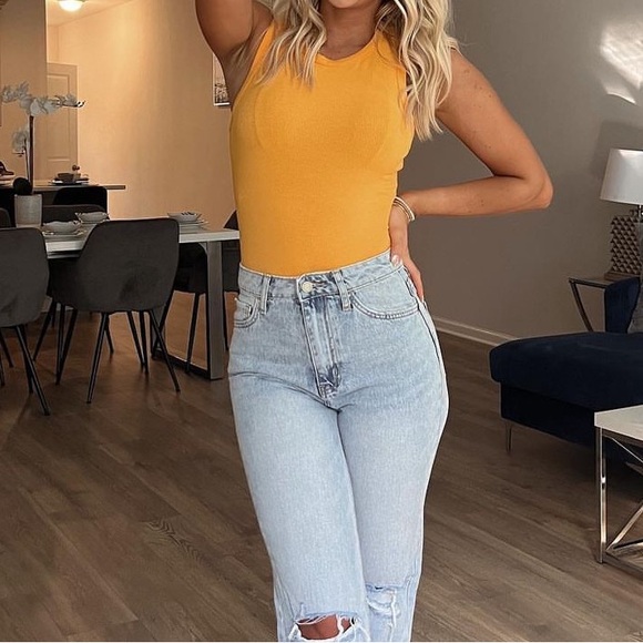 Orange tank - Picture 1 of 1